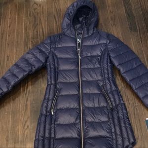 Blue by SAKS puffer coat make an offer !
